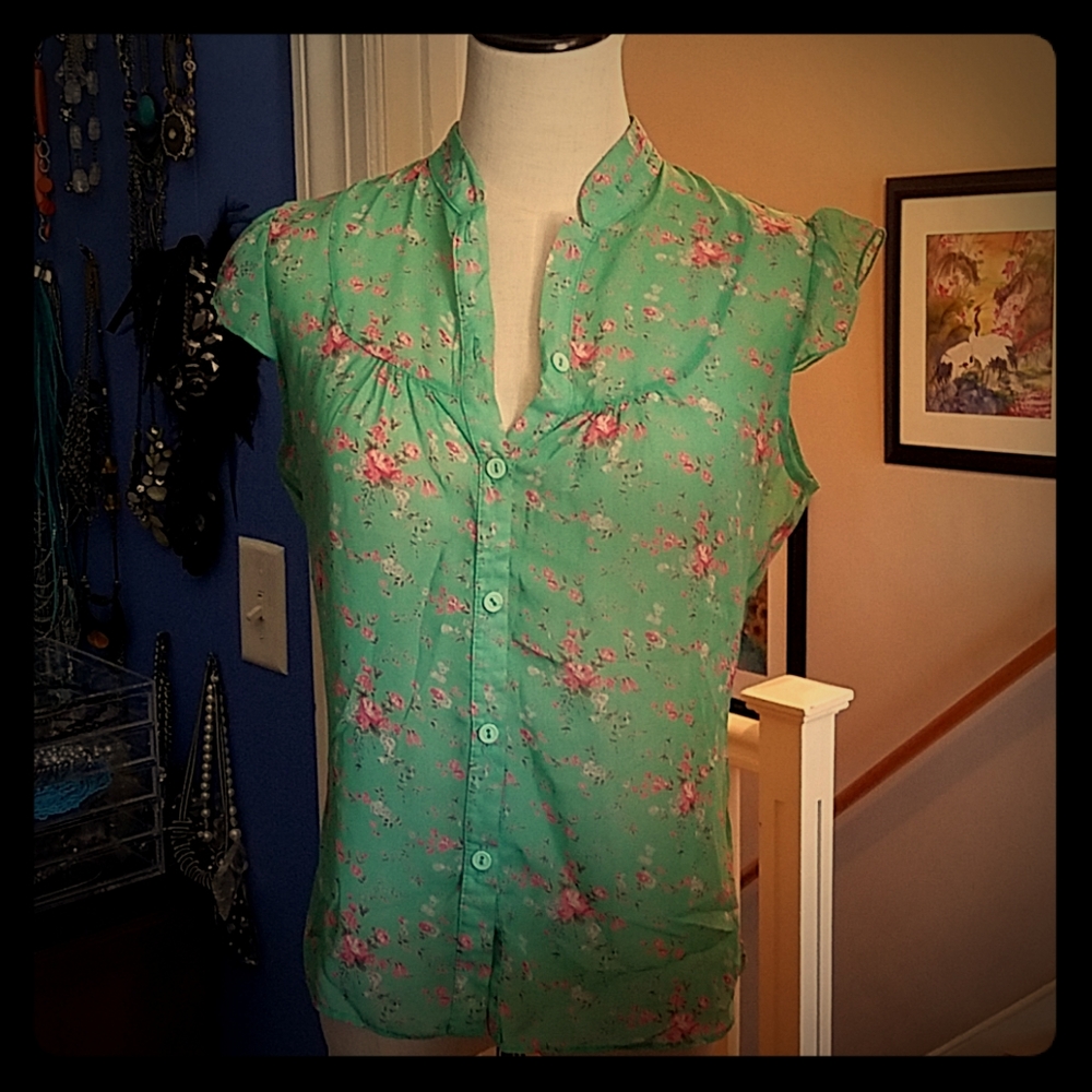 Short sleeve blouse top floral